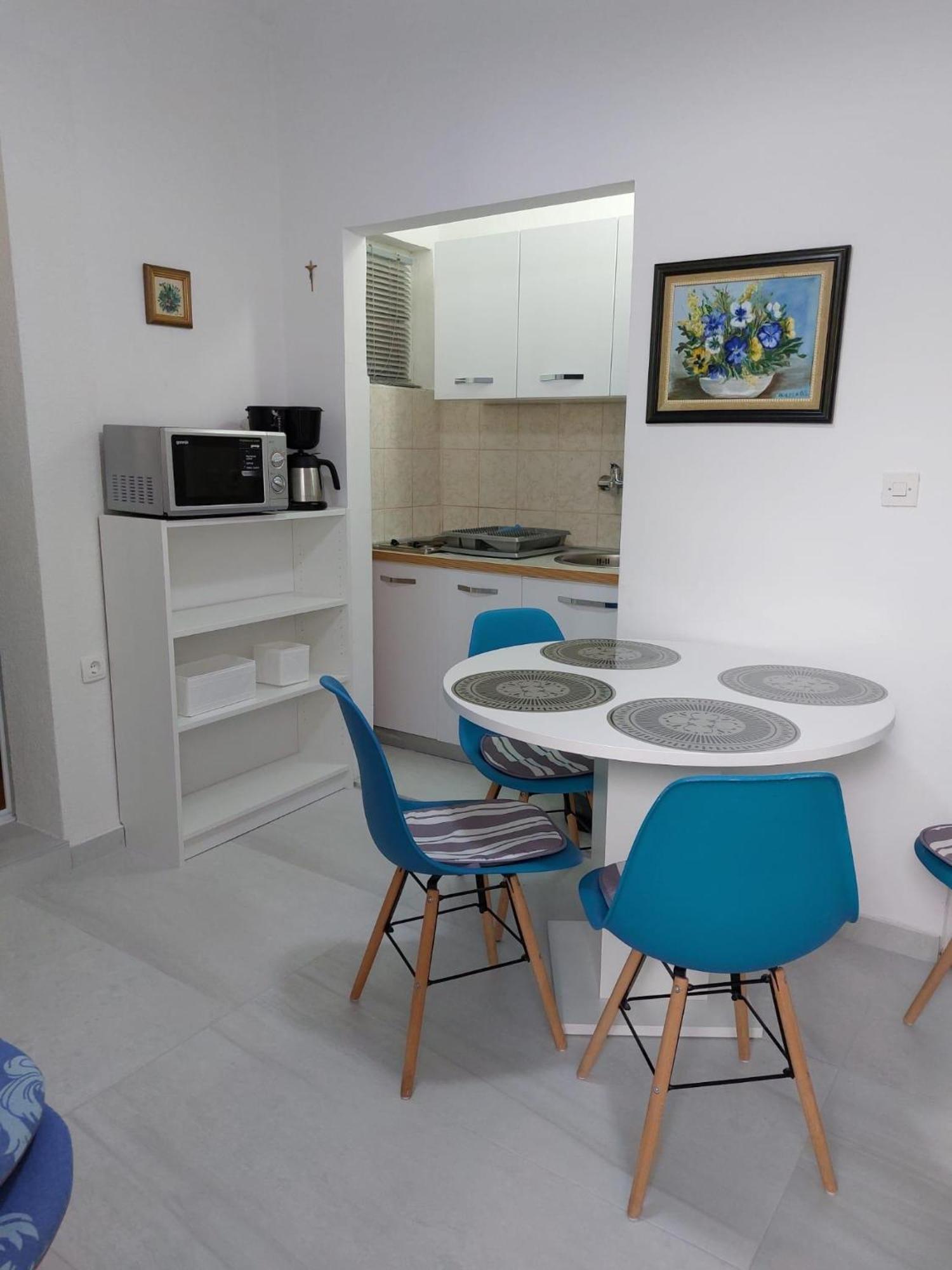Apartments With A Parking Space Pisak, Omis - 1009 Exterior photo